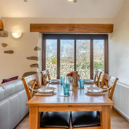 Ferienhaus Damson - *